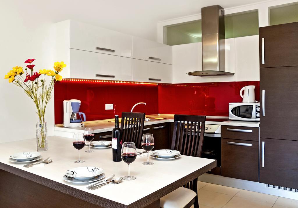 Apartment Lejo أوميس المظهر الخارجي الصورة