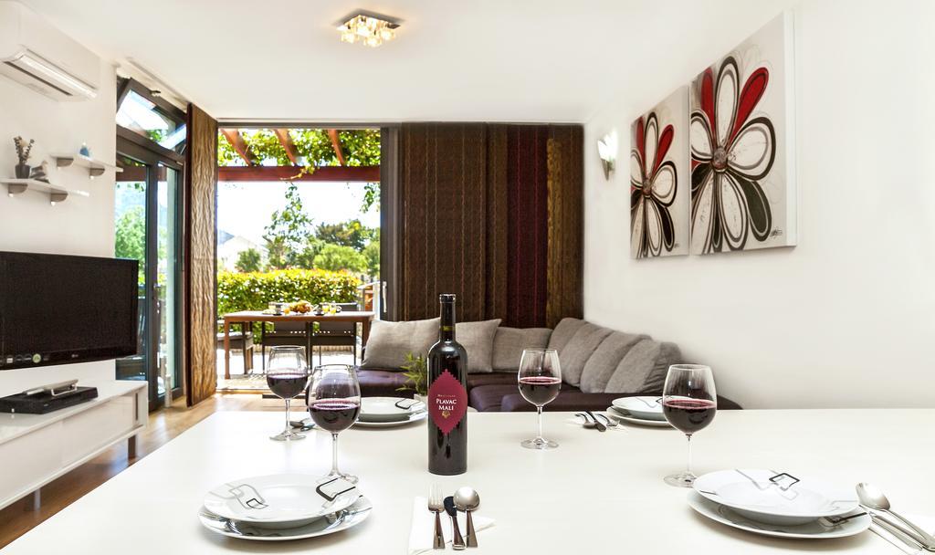 Apartment Lejo أوميس المظهر الخارجي الصورة