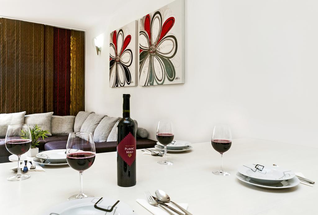 Apartment Lejo أوميس المظهر الخارجي الصورة