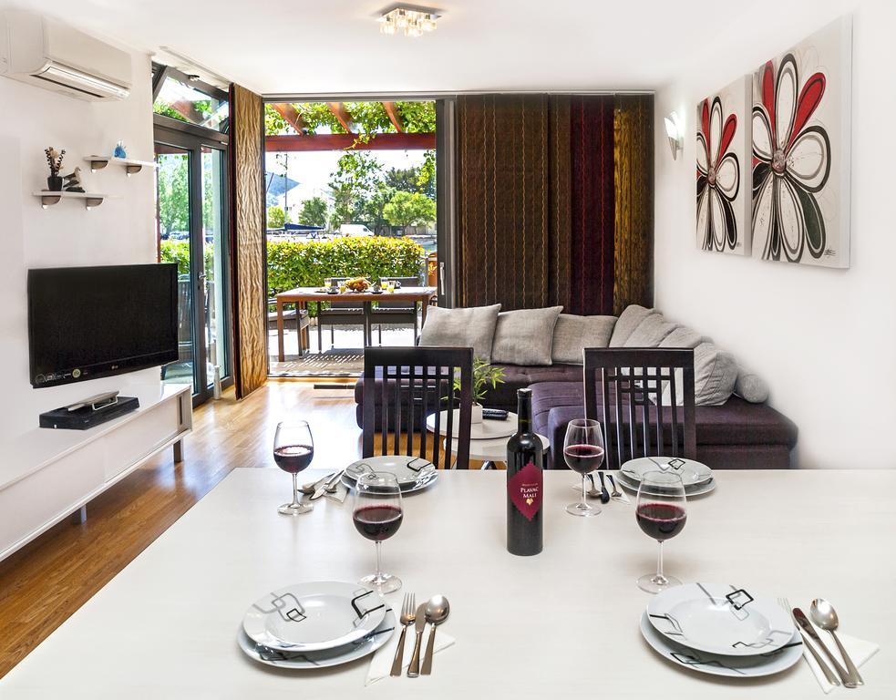 Apartment Lejo أوميس المظهر الخارجي الصورة